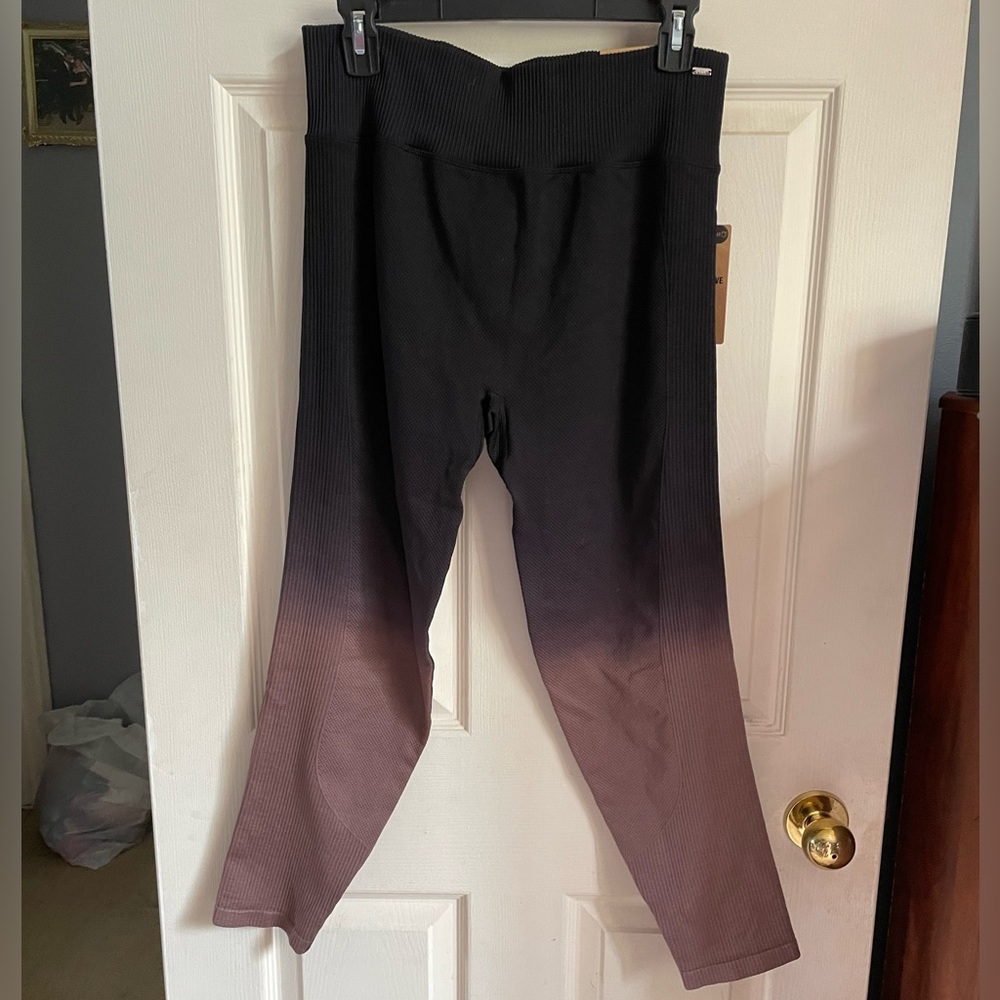 NWT Victoria Secret Pink Active high waisted full length leggings